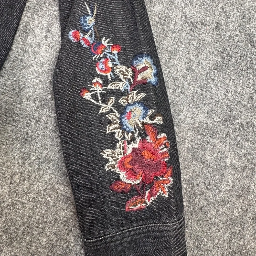 Vintage Hannah Denim Jacket Womens S Black Y2K Floral Embroidered Boho‎ Fairy